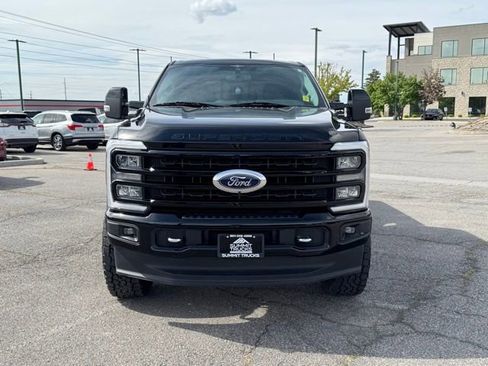 Used 2023 Ford F350 Lariat w/ Tow Technology Package AWD/4WD image 15