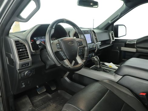 Used 2019 Ford F150 Raptor w/ Equipment Group 802A Luxury image 4