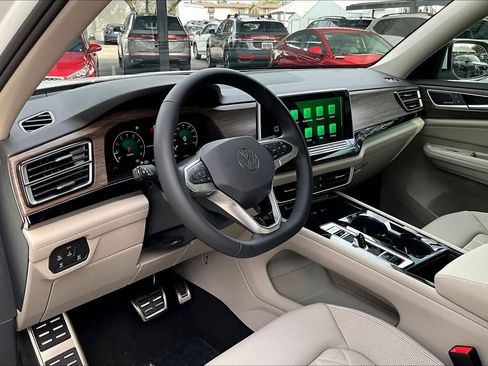 New 2026 Volkswagen Atlas SEL Premium R-Line image 8