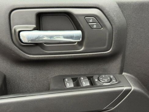 New 2026 GMC Sierra 2500 Pro w/ Convenience Package image 15