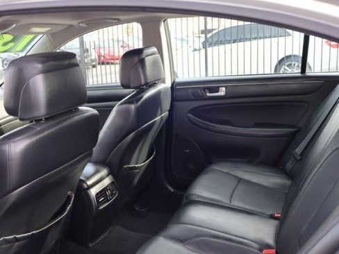 Used 2013 Hyundai Genesis 3.8 w/ Premium Pkg image 23