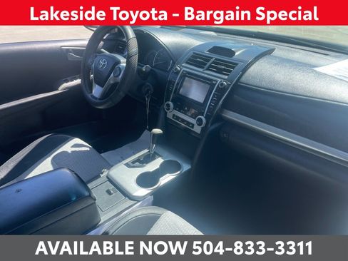 Used 2012 Toyota Camry SE image 17
