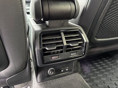 Used 2023 Audi Q3 2.0T Premium Plus image 16