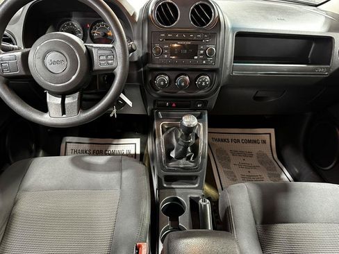 Used 2016 Jeep Patriot Sport w/ Power Value Group AWD/4WD image 26