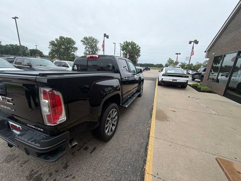 Used 2022 GMC Canyon Denali AWD/4WD image 6