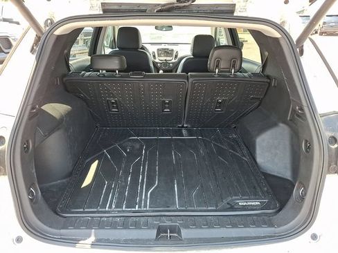 Used 2018 Chevrolet Equinox Premier FWD image 21
