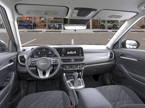 Used 2026 Kia Seltos LX AWD/4WD image 14
