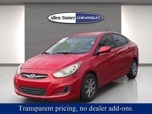 Used 2013 Hyundai Accent GLS image 2