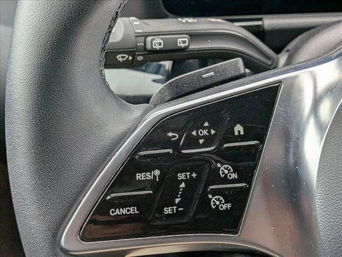 Certified 2025 Mercedes-Benz GLA 250 4MATIC image 16