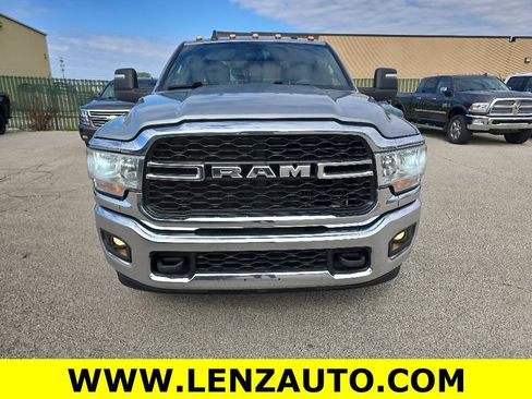 Used 2024 RAM 3500 Tradesman w/ Chrome Appearance Group AWD/4WD image 2
