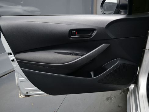 Used 2024 Toyota Corolla LE FWD image 9