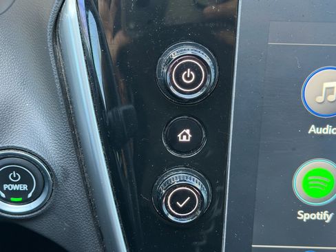 Used 2023 Chevrolet Bolt EUV LT w/ Driver Confidence Package image 27