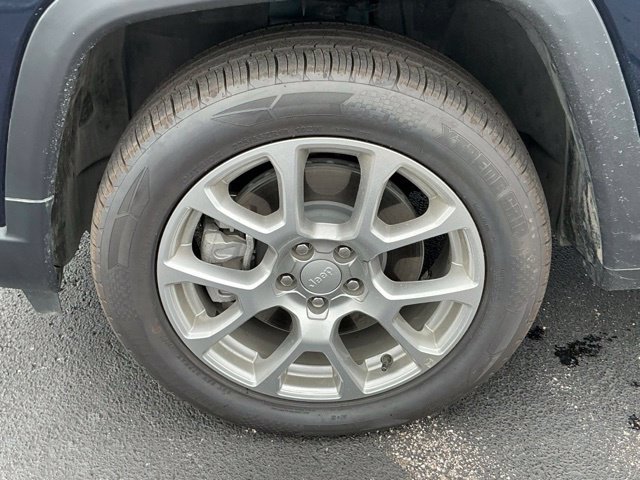 Used 2024 Jeep Compass Latitude AWD/4WD image 12