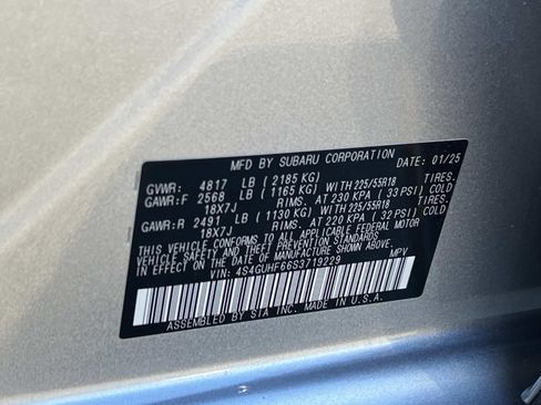 Certified 2025 Subaru Crosstrek 2.5i Sport w/ Crosstrek Mirror Package image 34