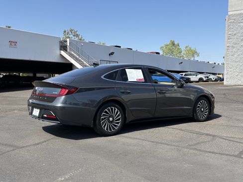 Used 2023 Hyundai Sonata Limited FWD image 3