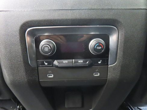 Used 2024 Chevrolet Tahoe LT w/ Luxury Package image 11