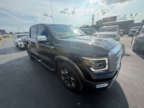 Used 2020 Nissan Titan Platinum Reserve w/ Moonroof Package AWD/4WD image 1