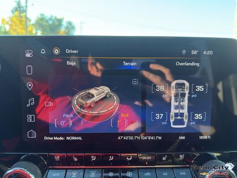 Used 2024 Chevrolet Colorado ZR2 w/ ZR2 Bison Edition image 21