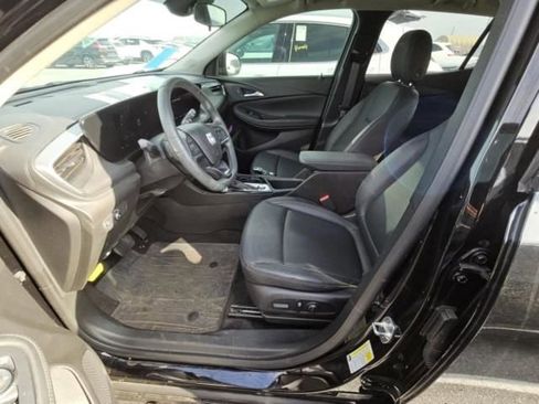 Used 2024 Buick Encore GX Sport Touring w/ Comfort Package image 5