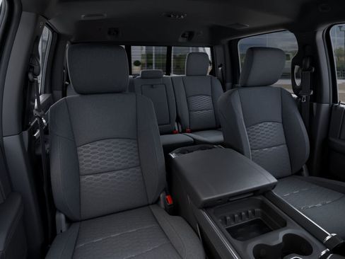 New 2026 RAM 2500 Big Horn AWD/4WD image 16