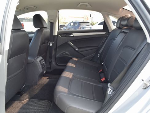 Used 2020 Volkswagen Passat 2.0T SE image 20