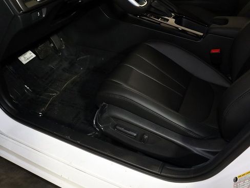 Used 2025 Acura Integra image 23