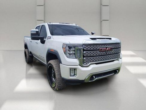 Used 2022 GMC Sierra 3500 Denali AWD/4WD image 3
