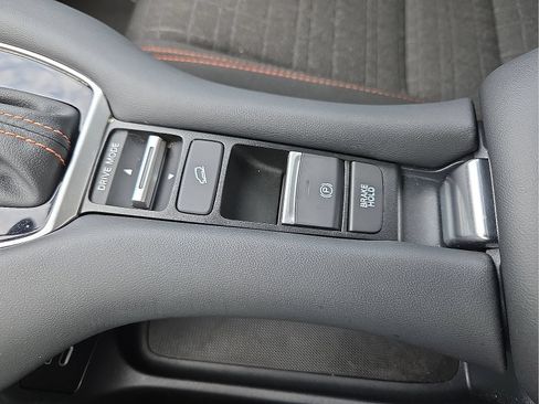 Used 2025 Honda HR-V Sport image 21