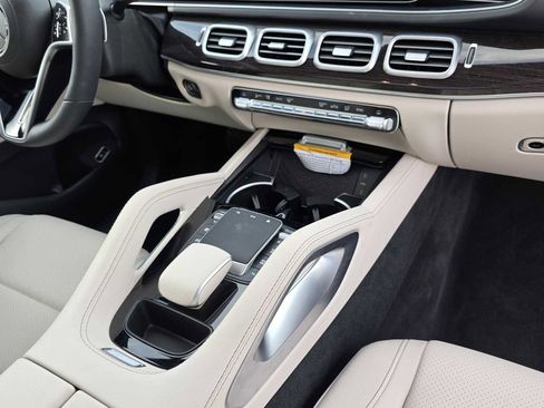 Used 2025 Mercedes-Benz GLE 350 4MATIC image 7