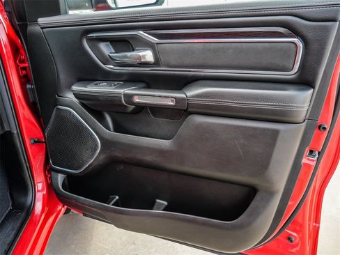 Used 2024 RAM 1500 Laramie image 19