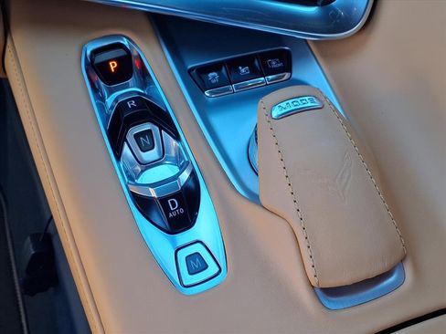 Used 2022 Chevrolet Corvette Stingray Premium Conv w/ Z51 Performance Package image 32