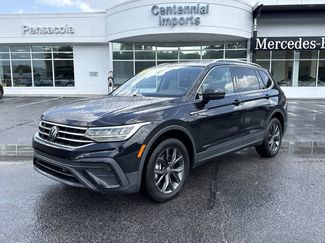 Used 2023 Volkswagen Tiguan SE FWD video 1