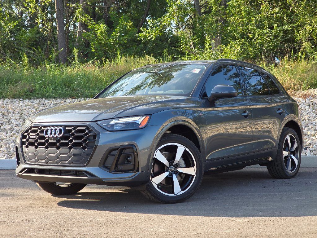 Certified 2023 Audi Q5 2.0T Premium Plus w/ Premium Plus Package AWD/4WD image 1