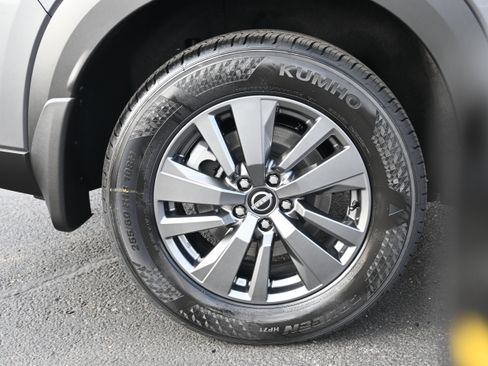 New 2026 Nissan Pathfinder SV image 10