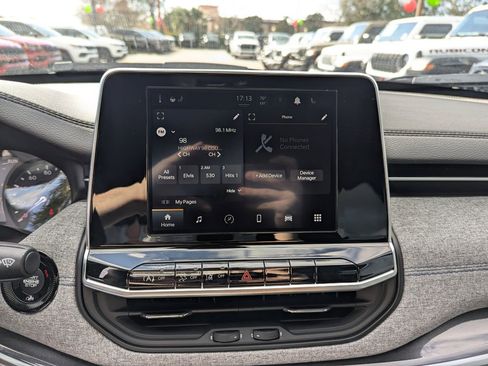 New 2026 Jeep Compass Latitude image 25