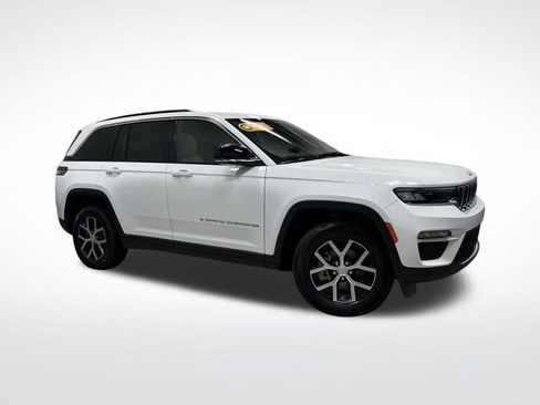 Used 2024 Jeep Grand Cherokee Limited image 43