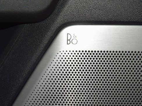 Used 2022 Ford F150 Lariat w/ Equipment Group 502A High image 46