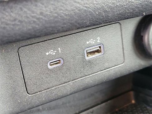 Used 2021 Nissan Rogue SV image 28