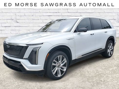New 2026 Cadillac Vistiq Luxury AWD/4WD image 1