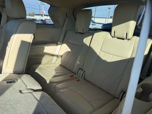 Used 2013 INFINITI JX35 AWD w/ Premium Pkg image 15