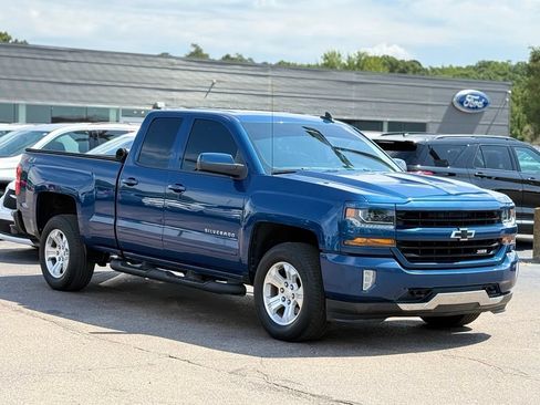 Used 2019 Chevrolet Silverado 1500 LT w/ All Star Edition AWD/4WD image 28