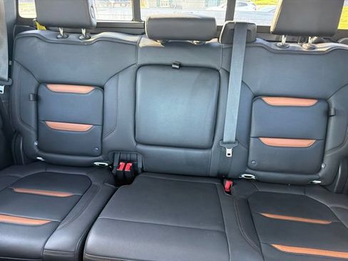 Used 2021 GMC Sierra 1500 AT4 w/ AT4 Premium Package AWD/4WD image 38