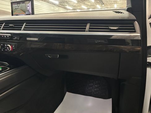Used 2017 Audi Q7 3.0T Premium Plus AWD/4WD image 30