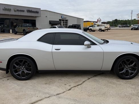 Used 2020 Dodge Challenger SXT w/ Blacktop Package RWD image 8