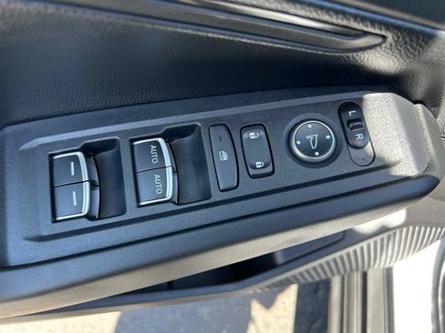 Certified 2025 Honda Accord LX image 21