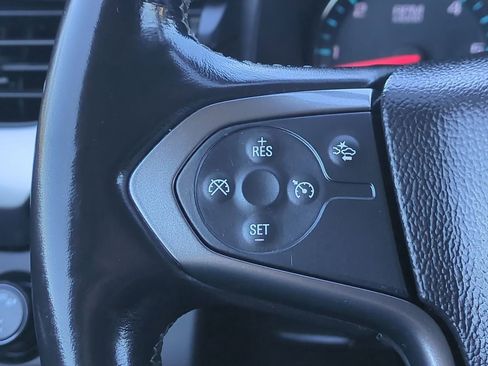 Used 2020 Chevrolet Suburban LT image 27