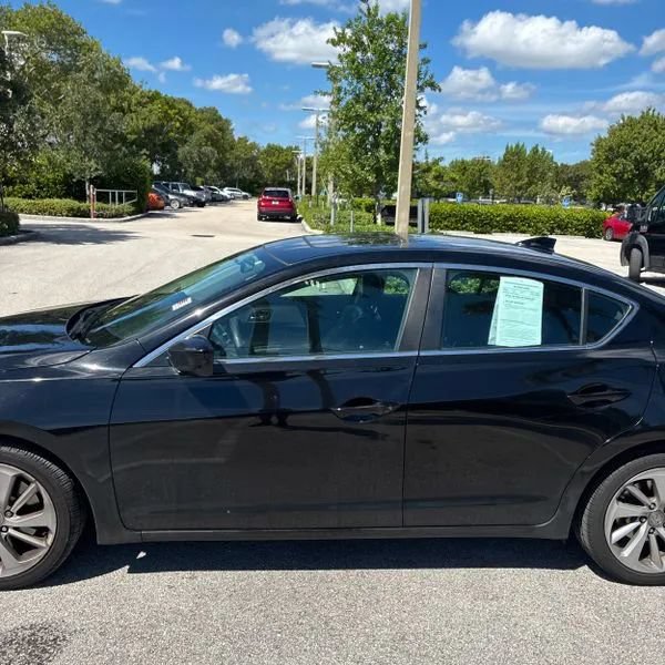 Used 2018 Acura ILX FWD image 3