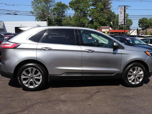 Used 2024 Ford Edge Titanium AWD/4WD image 6