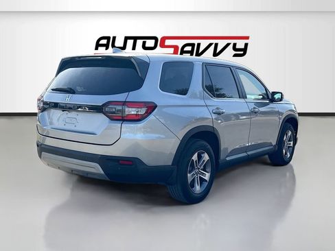 Used 2024 Honda Pilot EX-L image 7