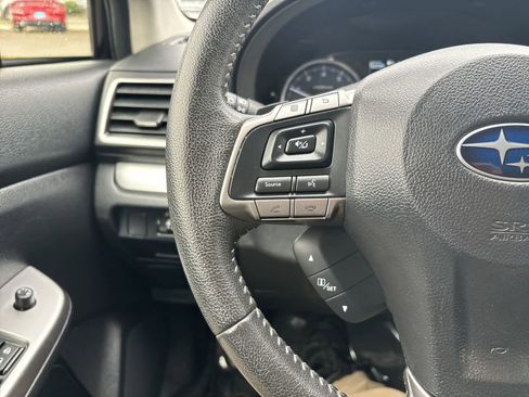 Used 2015 Subaru Crosstrek 2.0i Limited AWD/4WD image 11